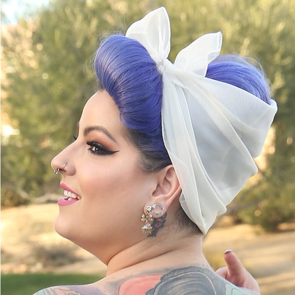 White hair scarf